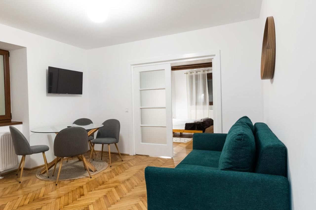 Casa Postavarului Брашов Экстерьер фото